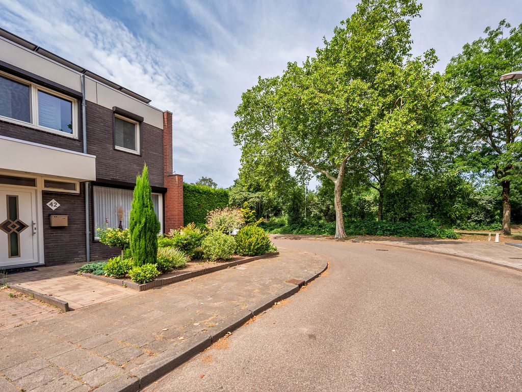 Hertog Alvastraat 42, VENLO