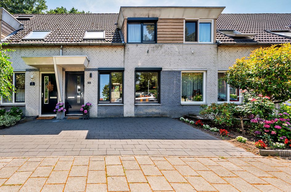 Kapelaan Nausstraat 25
