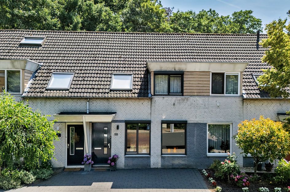 Kapelaan Nausstraat 25