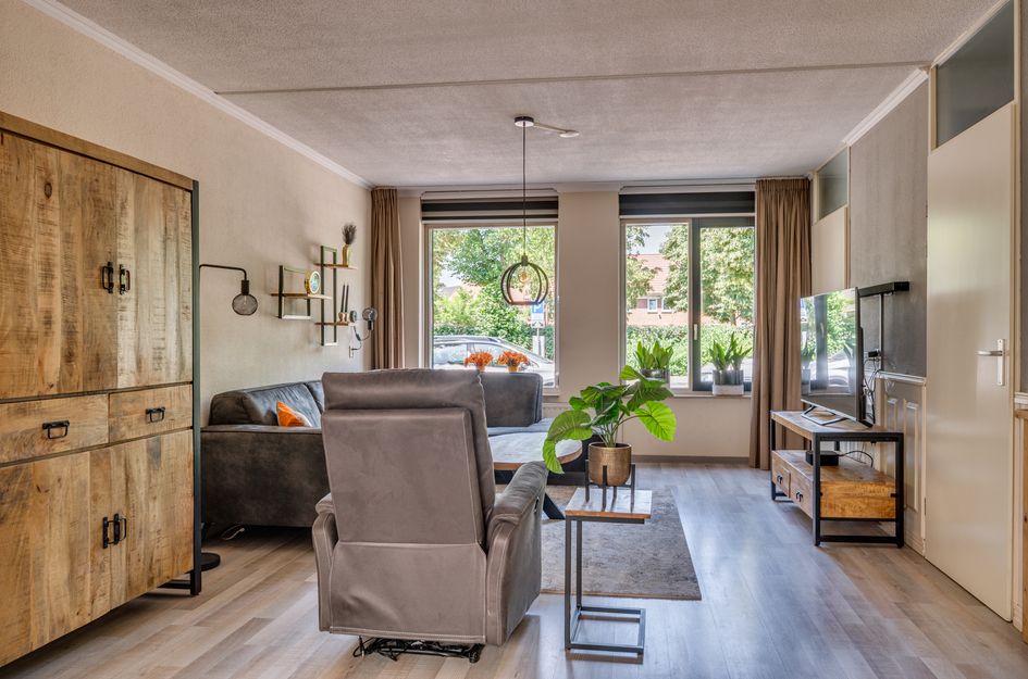 Kapelaan Nausstraat 25