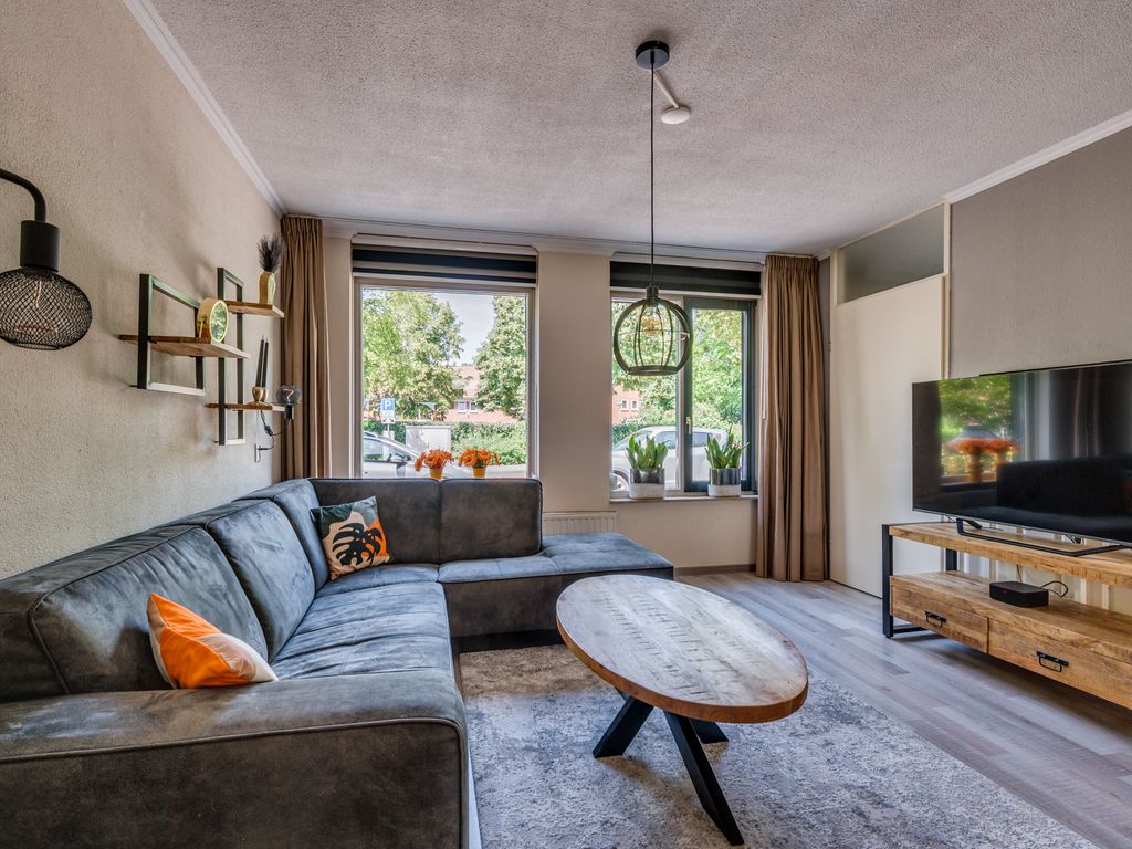 Kapelaan Nausstraat 25, VENLO