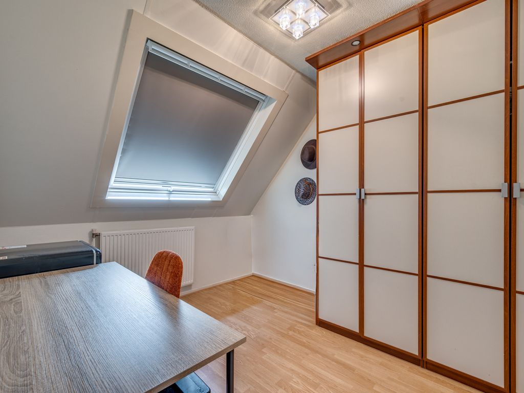 Kapelaan Nausstraat 25, VENLO