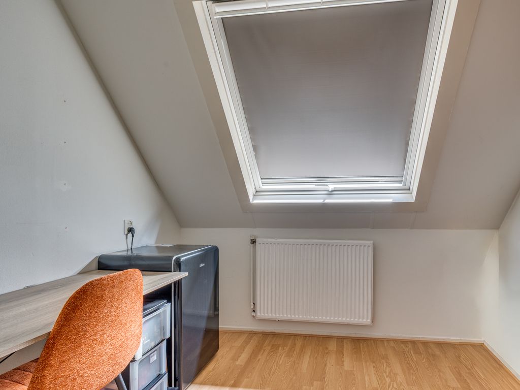 Kapelaan Nausstraat 25, VENLO