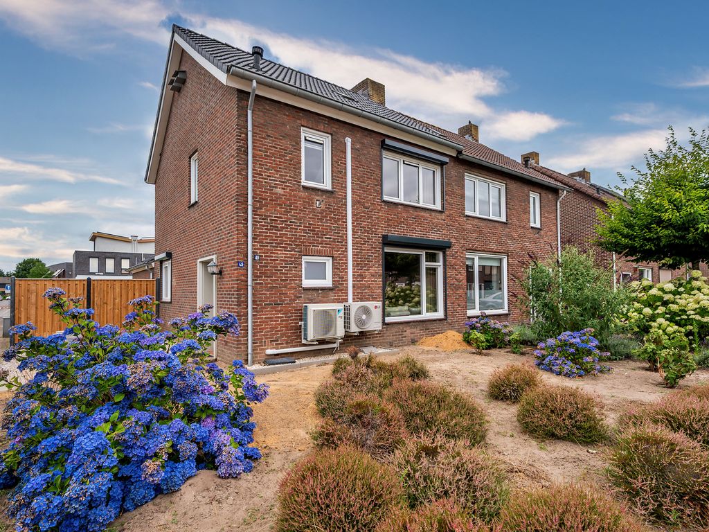 Sint Jozefweg 49, REUVER