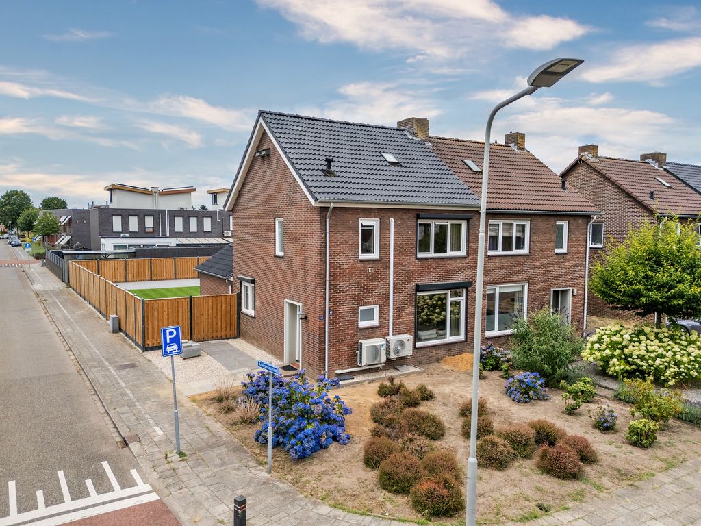 Sint Jozefweg 49, REUVER