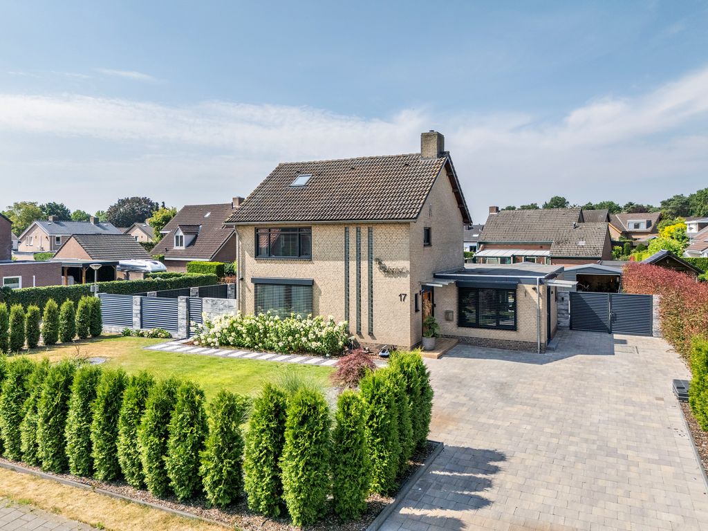 Kesselseweg 17, REUVER
