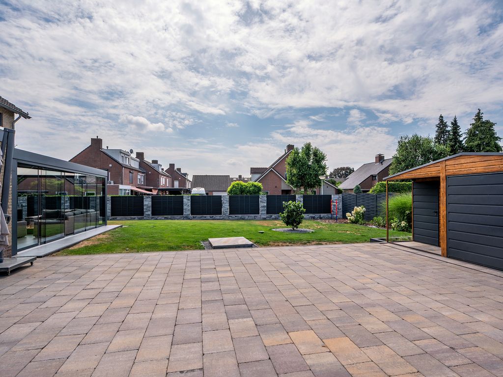 Kesselseweg 17, REUVER
