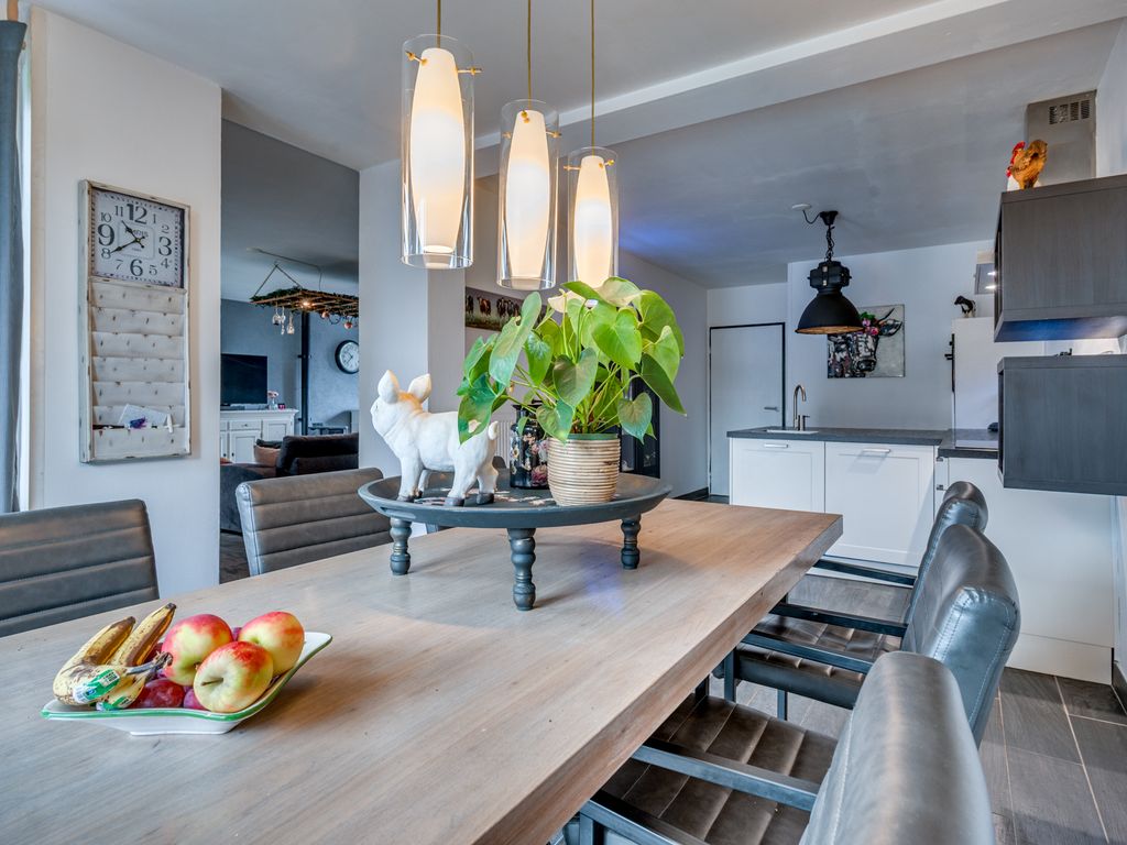 E Dorsstraat 28, GRUBBENVORST