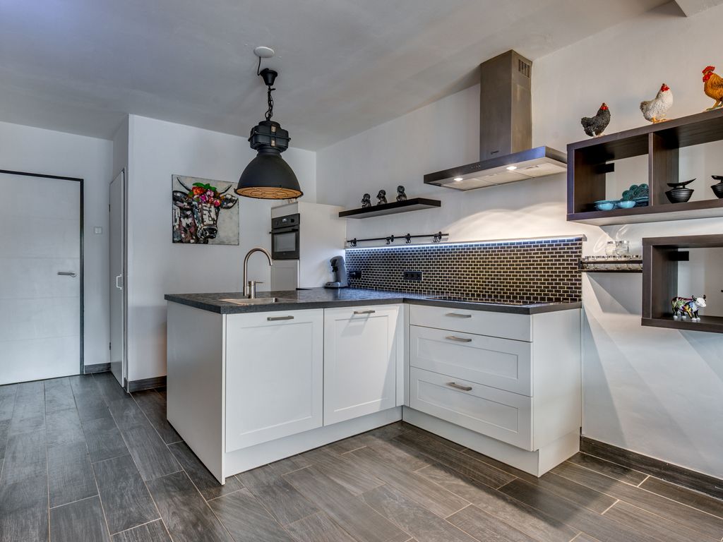 E Dorsstraat 28, GRUBBENVORST
