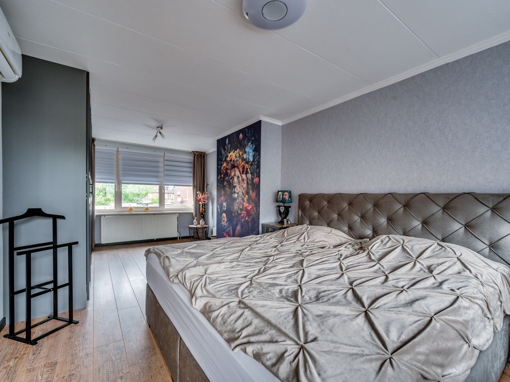 E Dorsstraat 28, GRUBBENVORST