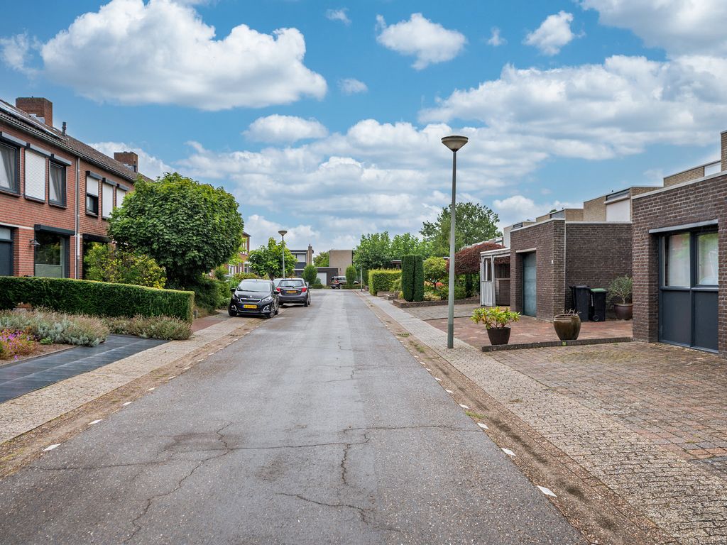 E Dorsstraat 28, GRUBBENVORST