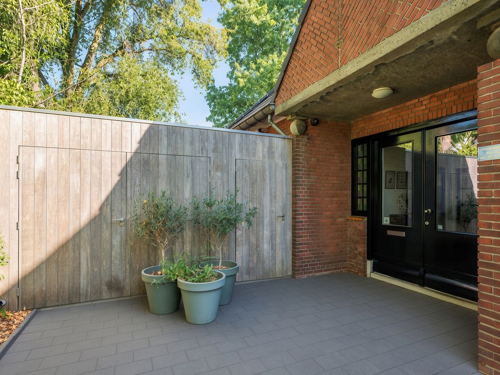 Veestraat 1, VENLO