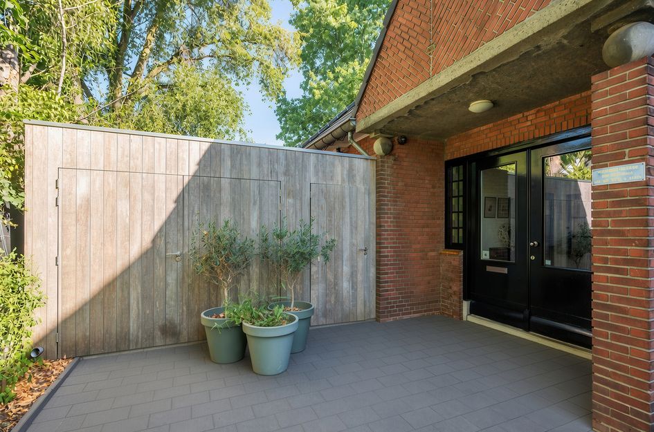 Veestraat 1