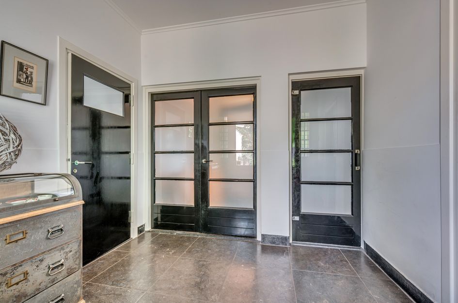 Veestraat 1