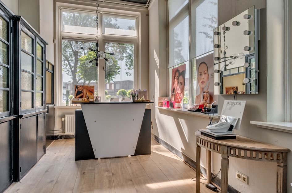 Veestraat 1