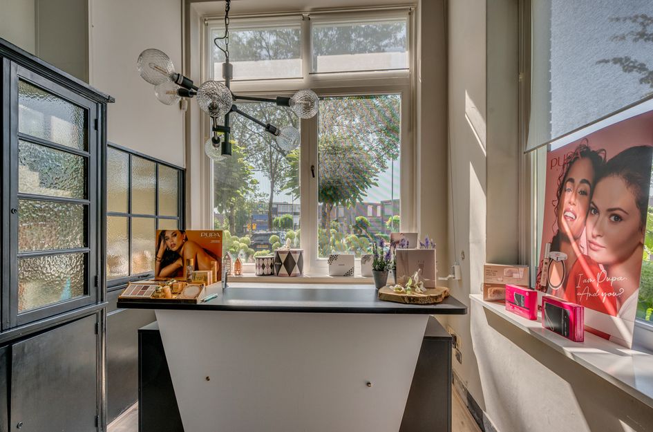 Veestraat 1