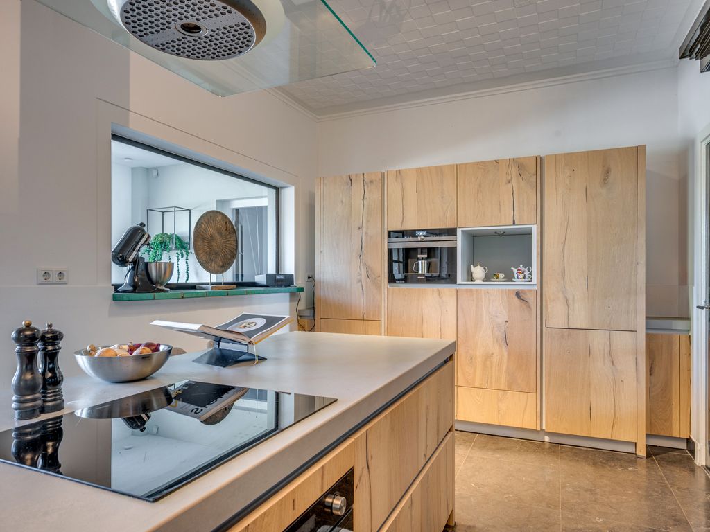 Veestraat 1, VENLO