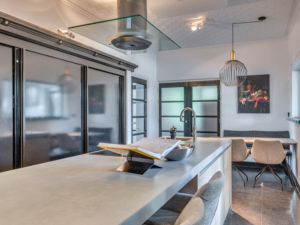Veestraat 1, VENLO