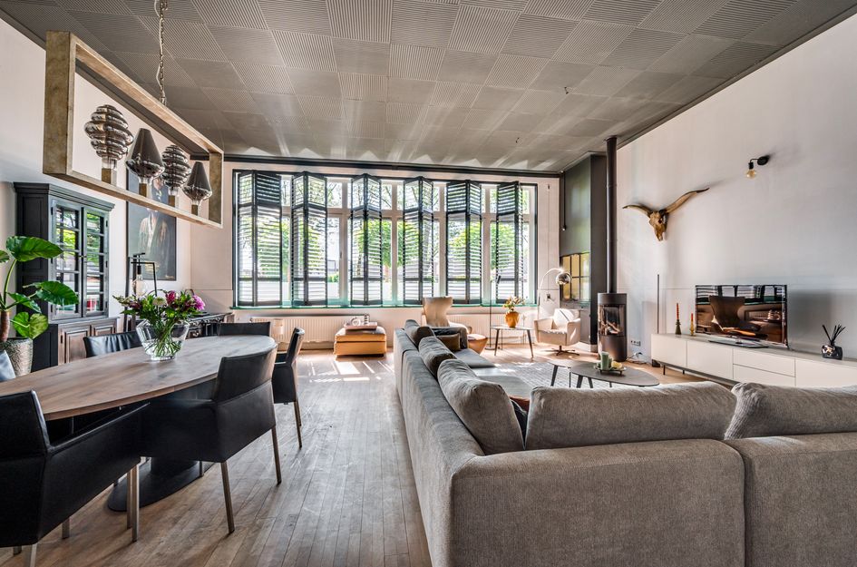 Veestraat 1