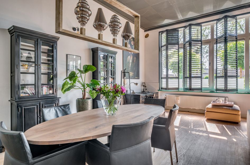 Veestraat 1