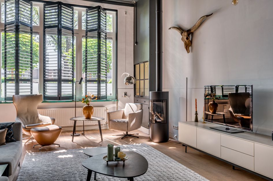 Veestraat 1