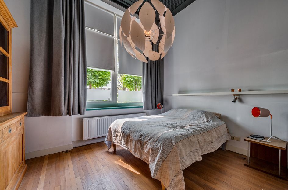 Veestraat 1