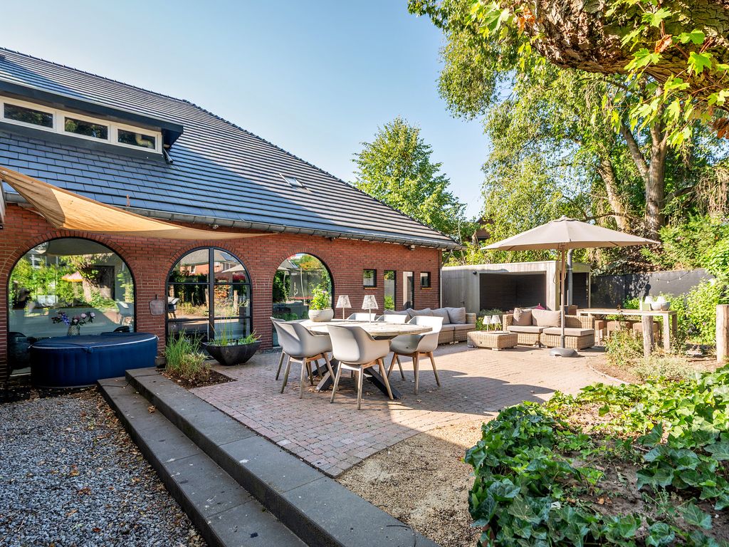 Veestraat 1, VENLO