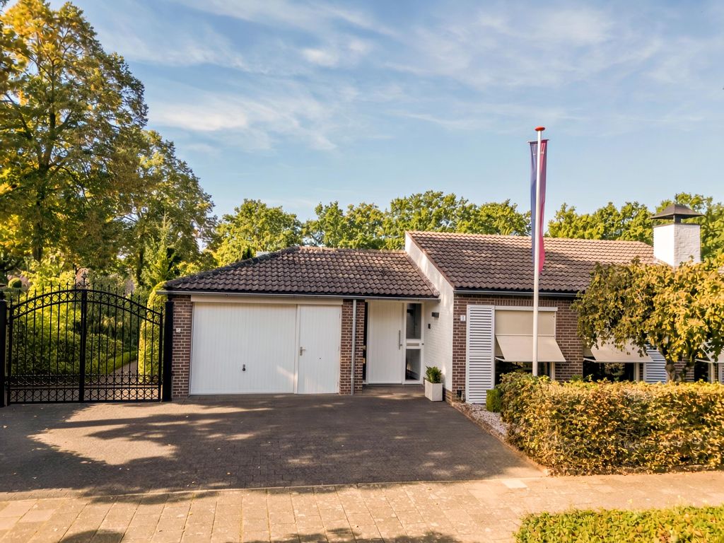 Tacituslaan 1, VENLO