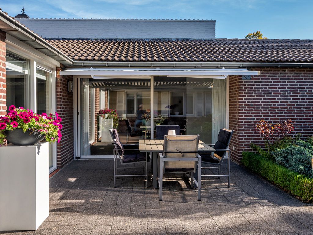 Tacituslaan 1, VENLO