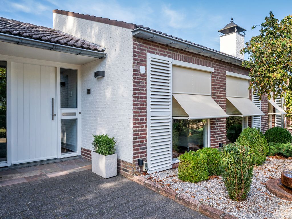 Tacituslaan 1, VENLO