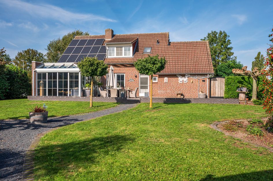 Middenweg 56