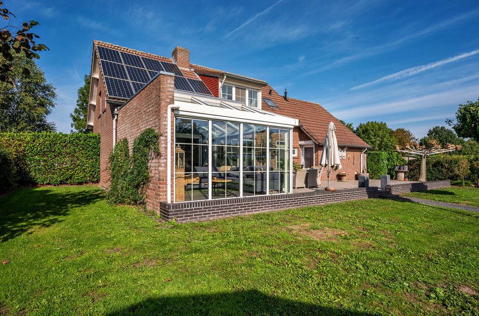 Middenweg 56