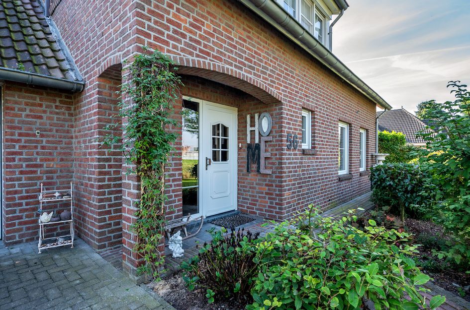 Middenweg 56