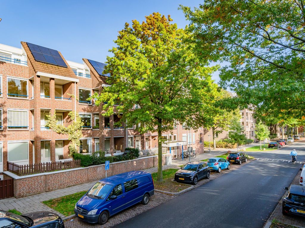 Deken van Oppensingel 117, VENLO