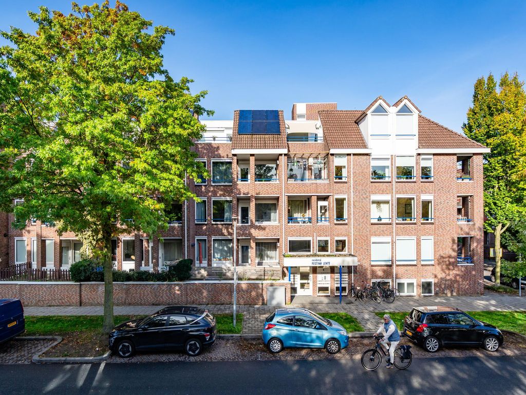 Deken van Oppensingel 117, VENLO