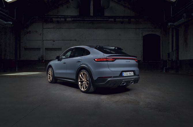 Nieuwe topsporter van Porsche: de Cayenne Turbo GT