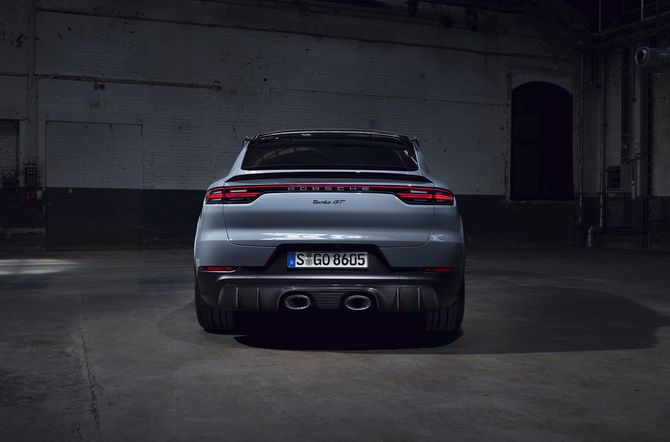 Nieuwe topsporter van Porsche: de Cayenne Turbo GT