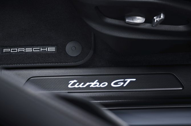 Nieuwe topsporter van Porsche: de Cayenne Turbo GT