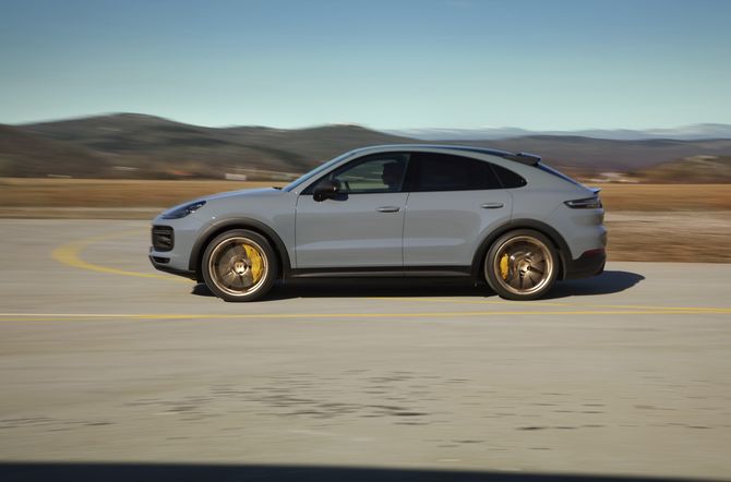 Nieuwe topsporter van Porsche: de Cayenne Turbo GT