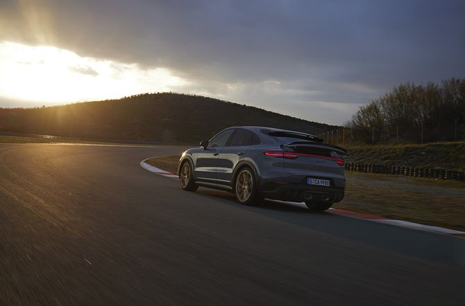 Nieuwe topsporter van Porsche: de Cayenne Turbo GT