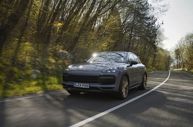 Nieuwe topsporter van Porsche: de Cayenne Turbo GT