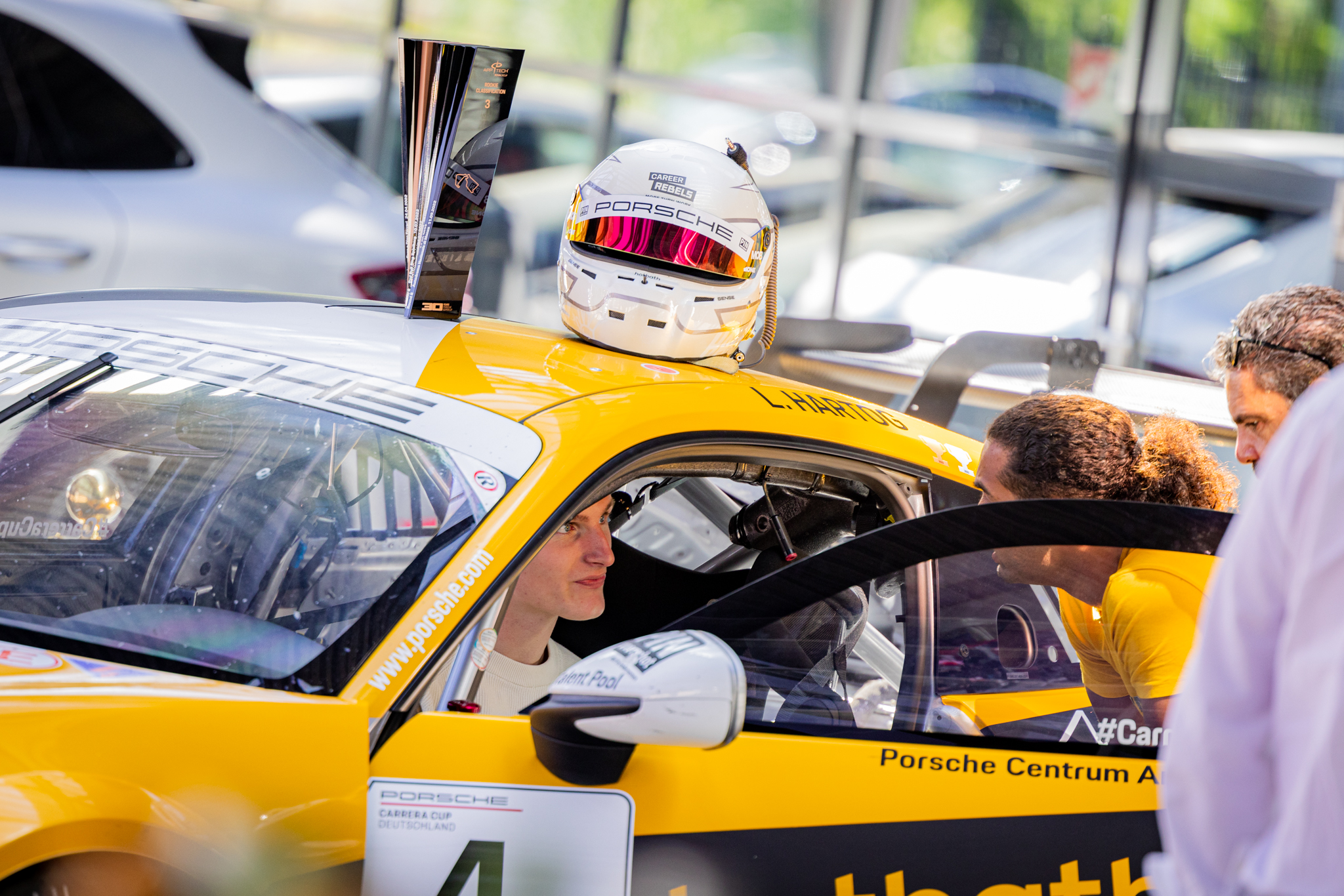 porsche-amsterdam-4-7-2022-40.jpg