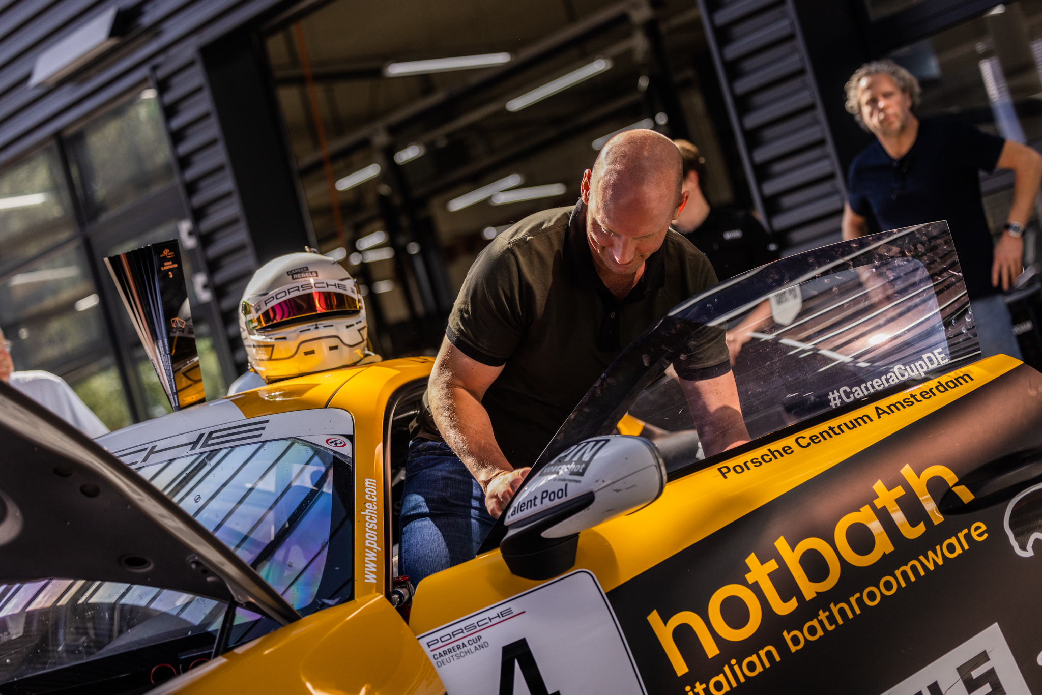 porsche-amsterdam-4-7-2022-63.jpg