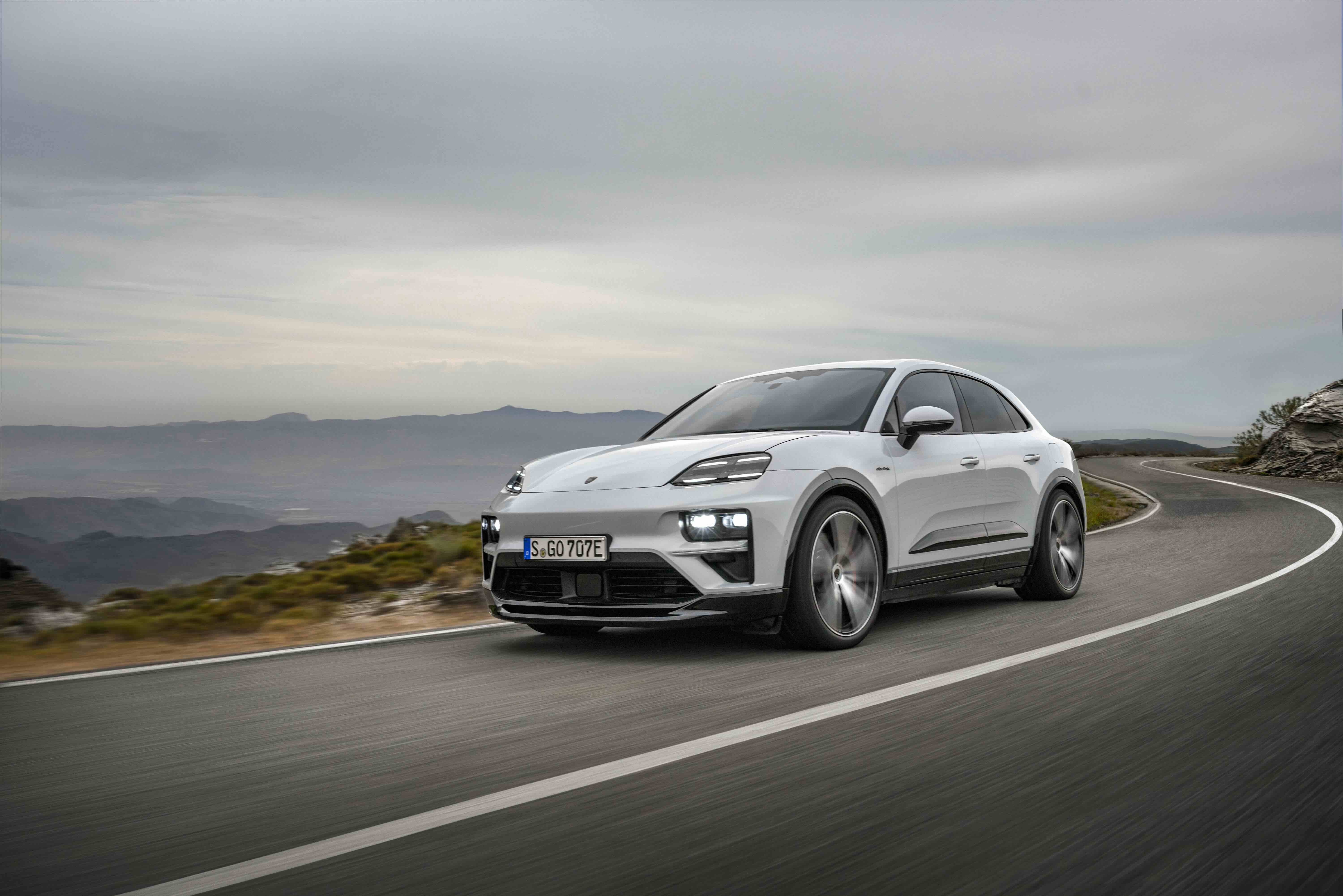 macan-turbo-4.jpeg
