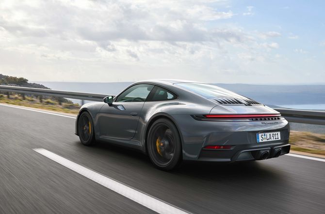 911 Carrera T-Hybrid 28 Mei