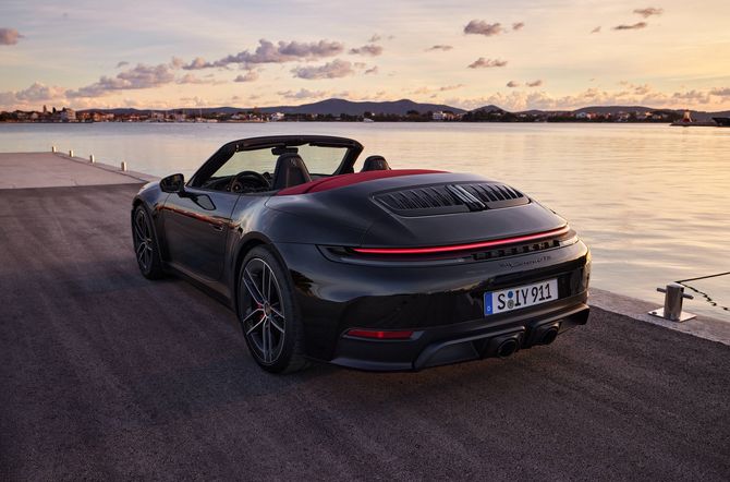 911 Carrera T-Hybrid 28 Mei