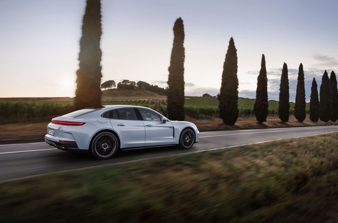 Panamera GTS (2024)
