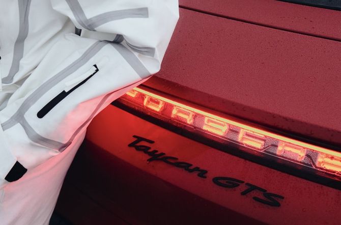 Porsche complementeert productaanbod nieuwe Taycan met drie nieuwe uitvoeringen.