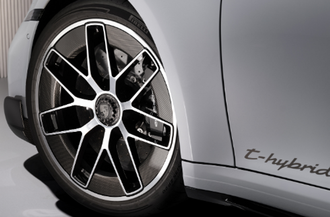 De superieure alleskunner onder de sportwagens: de Porsche 911 Turbo S.