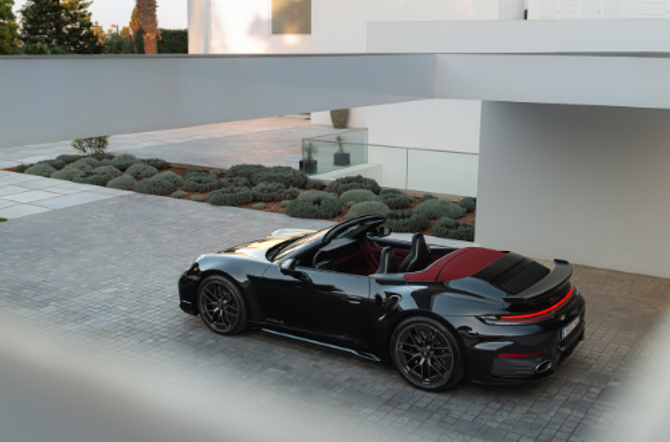 De superieure alleskunner onder de sportwagens: de Porsche 911 Turbo S.